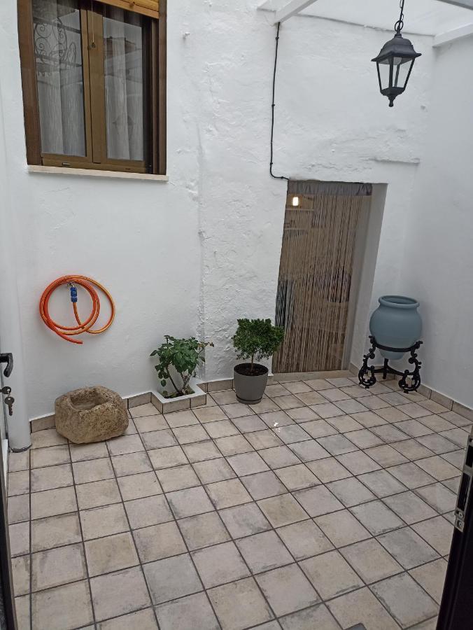Hostal El Hechizo Del Bailón Zuheros Exterior foto