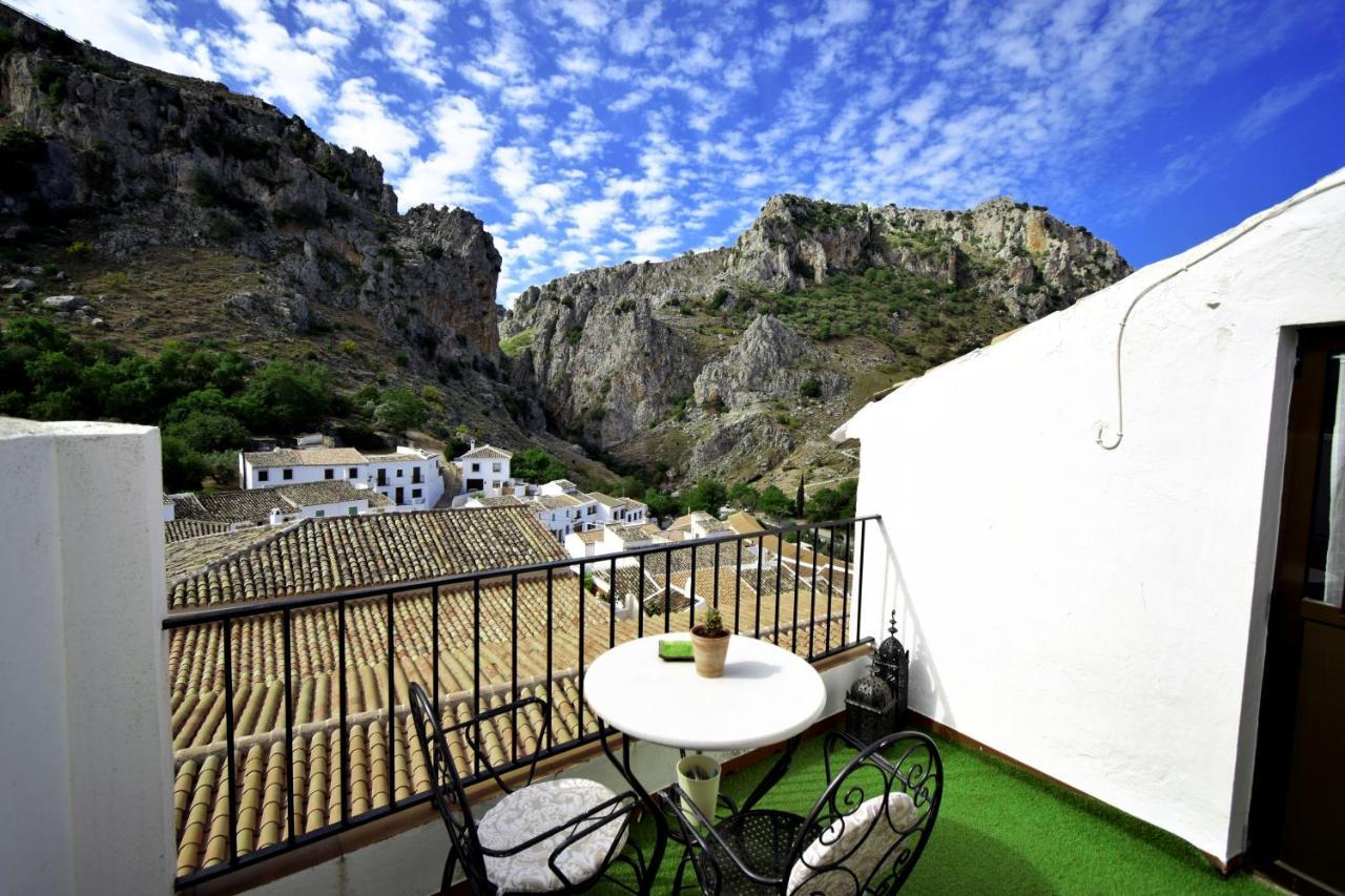 Hostal El Hechizo Del Bailón Zuheros Exterior foto